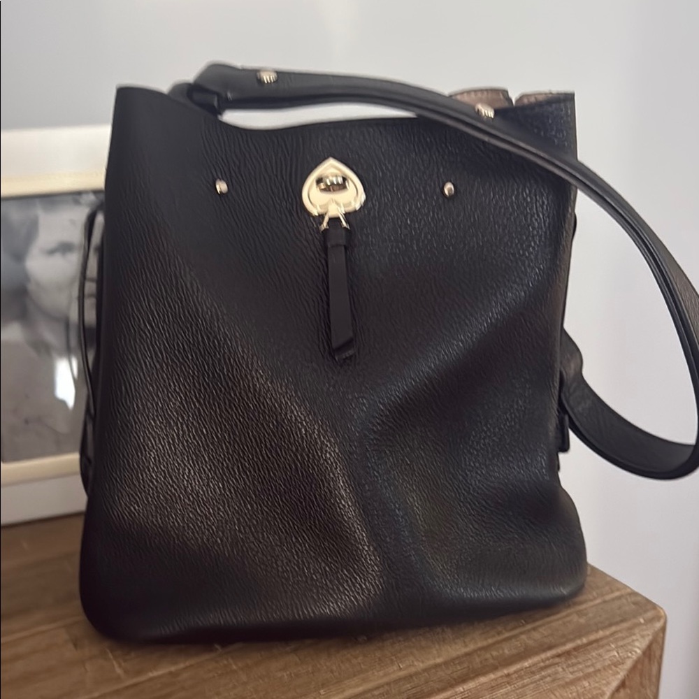 Kate Spade Elegant Black Shoulder Bag